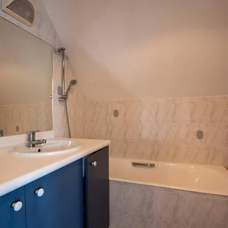 T2 Meuble, 4 Couchages, Vue Sur Avec Wifi - Fr-1-825-42 Apartment *